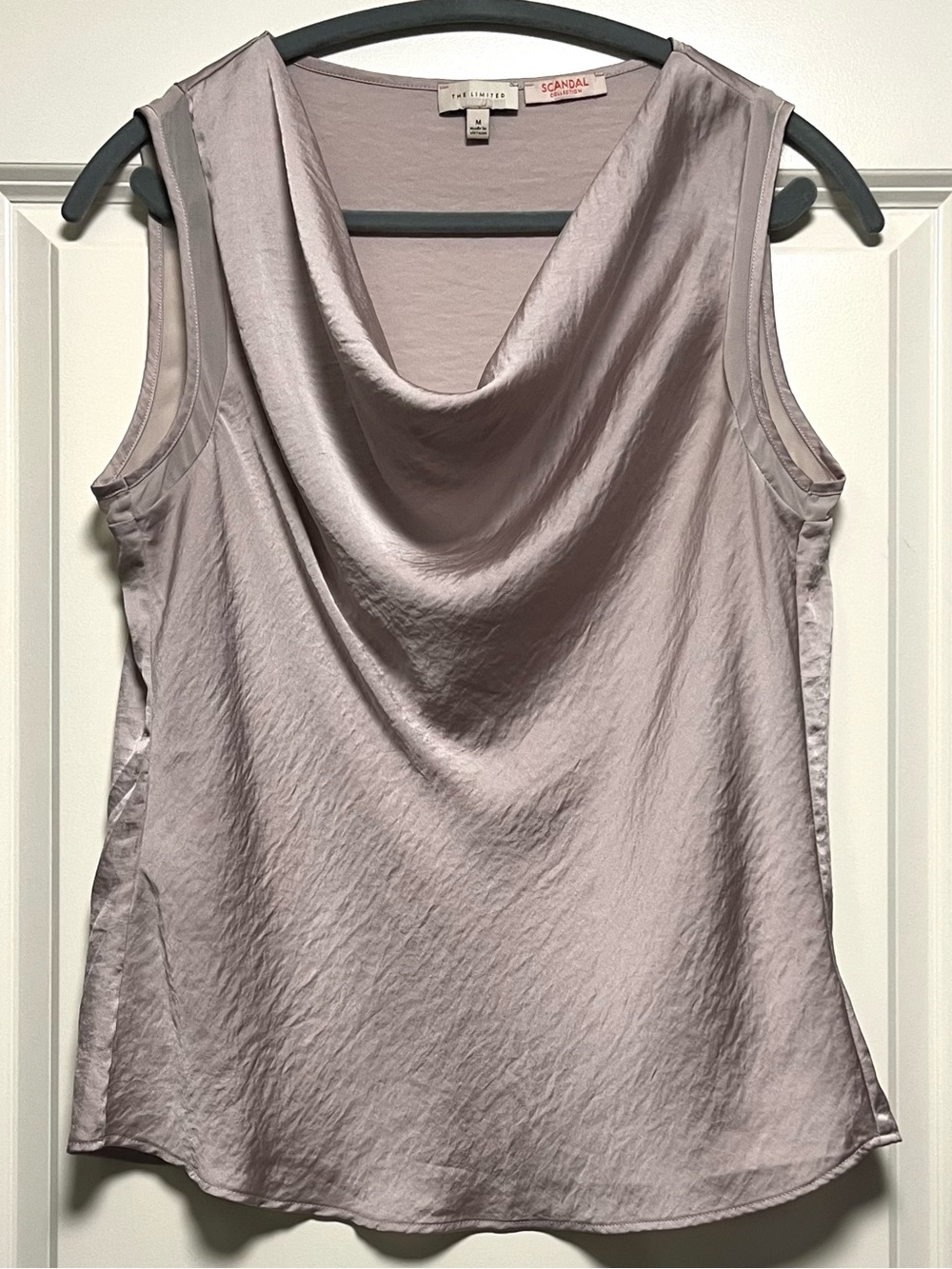 EUC The Limited Scandal Collection Satin Sleeveless Blouse RARE Muted Lavender M